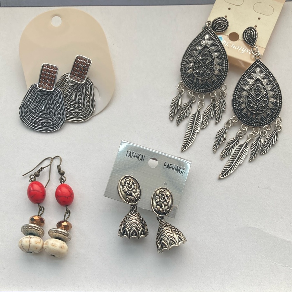 Red and Silver Elegant Earrings Set